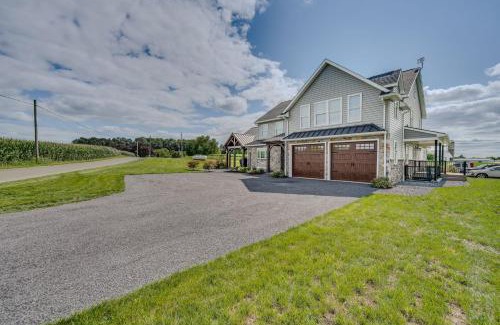 Gordonville House | Patio and Yard Newly Built Retreat in Ronks!