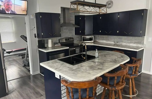 Port Clinton House | Pats Place at the Lake