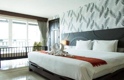 Pak Nam Pran Hotel | Pattawia Resort & Spa