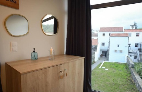 Horta Apartment | Pau Branco- Deluxe twin II