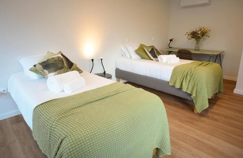 Horta Apartment | Pau Branco- Deluxe twin II