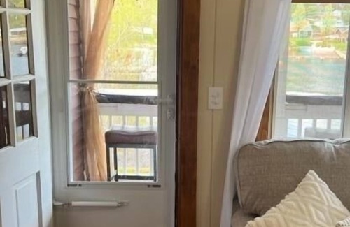 Laconia Cottage | Paugus Bay Cottage on Lake Winnipesaukee!