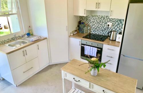 Grabouw House | Paul Wallace Wines & Cottages
