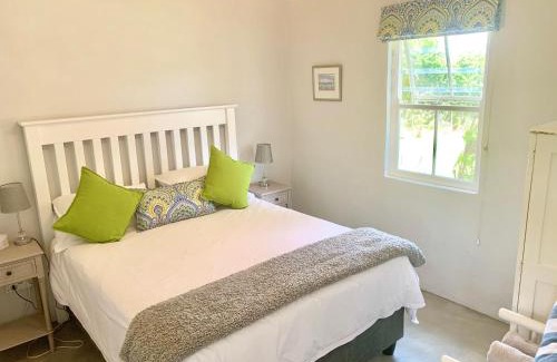 Grabouw House | Paul Wallace Wines & Cottages