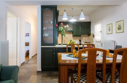 Corfu Town Apartment | Pausa Verde - Recently renovated apt, private parking