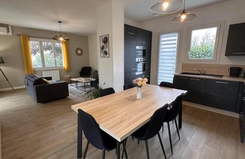 Brout-Vernet House | Pavillon rénové avec jardin et climatisation - FR-1-489-417