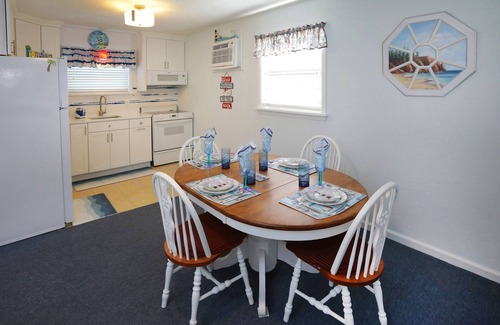 Wildwood Apartment | "Paw"sitively Amazing Dog Friendly-Beach Block