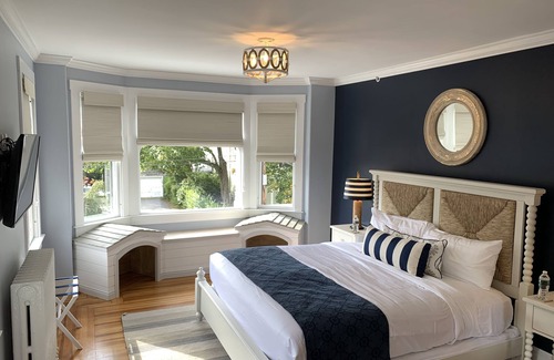 Historic Hill Bed & Breakfast | Paws on Pelham