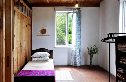 Guria House | Pazuzu Castle