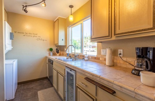 Crown Point Condo | PB Condo only Steps to the Bay with Private Patio!