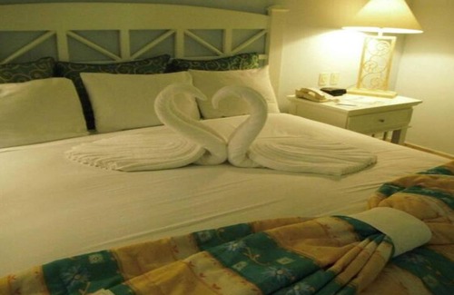 Cerritos Resort | PB Emerald Bay Studio Suite Thanksgiving Nov 22-29, 2025