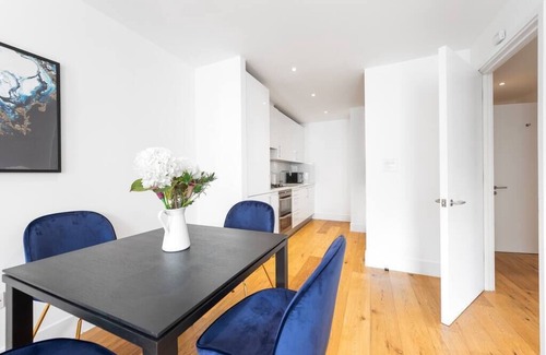 Camden Town with Primrose Hill Apartment | PBC | One Bedroom Apartment with Balcony JT4