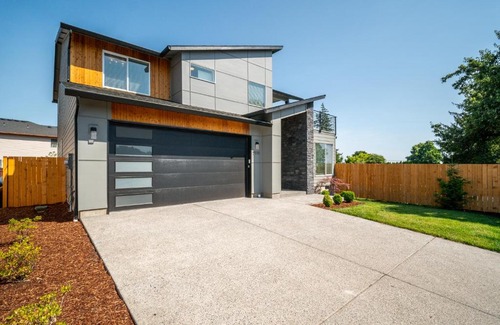 Vancouver Villa | PCH Rental