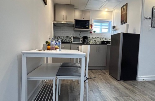 Quartier 5-4 Apartment | Peace and quiet in Quebec City - Furnished loft, all inclusive!