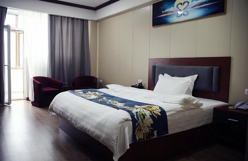 Sector 2 Apartment | PEACE HOUSE