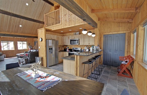 Taos Ski Valley Cabin | Peace Like a River Mountain Home Cabin - Red River, New Mexico, Hot Tub Optional