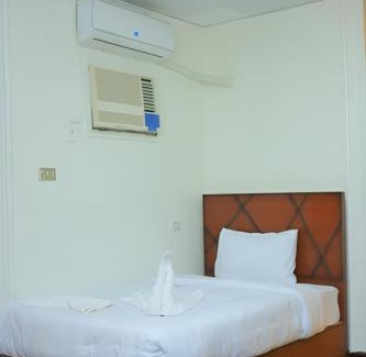 Downtown Cairo Hotel | Peace Port Hotel