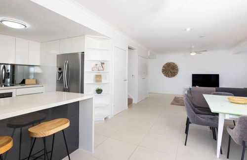 Golden Beach Villa | Peace & Quiet with absolute water front ocean views. WiFi and Air con.
