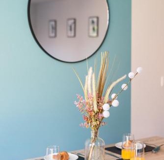 Ashford House | Peaceful 3 Bed House For 5- City Central - Free Parking