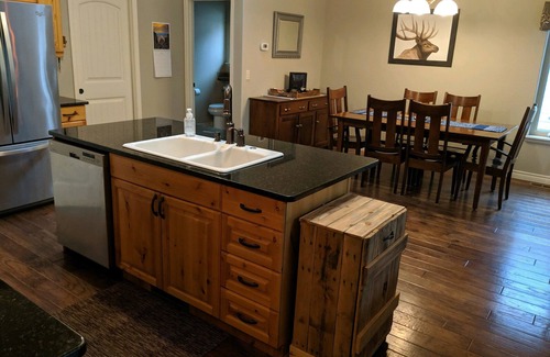 Columbia Falls House | Peaceful, 3bed/3ba Townhome - Private Hot Tub! National Forest access.