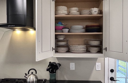 Schenectady House | Peaceful 3BR One Story Near Everything, Fully Stocked, Firepit, BBQ, Fireplace+