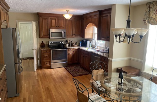 Christiansburg House | Peaceful 4 Bedroom. Beautiful views. River Access.