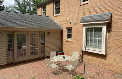 Christiansburg House | Peaceful 4 Bedroom. Beautiful views. River Access.