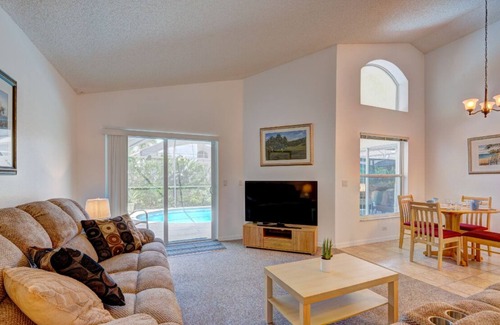 Haines City House | Peaceful 4BR Golf Resort Pool Home Near Disney and Legoland