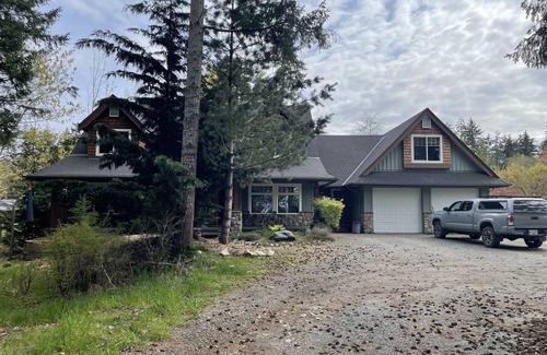 Campbell River Apartment | Peaceful and quiet location, rural setting in town