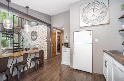 Bellaire Cabin | Peaceful and Updated Cabin with Loft and Fireplace at Schuss Village - Sleeps 6