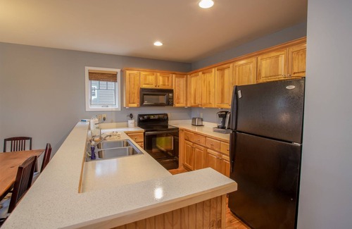 Foscoe Condo | Peaceful Blue Ridge Getaway at Echota
