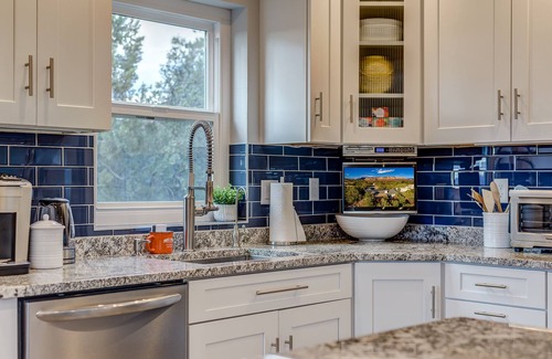 West Sedona House | Peaceful,Community Pool, Trail Access & Walk To Pickleball Court!