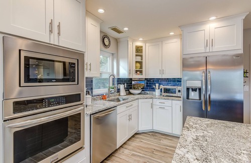 West Sedona House | Peaceful,Community Pool, Trail Access & Walk To Pickleball Court!