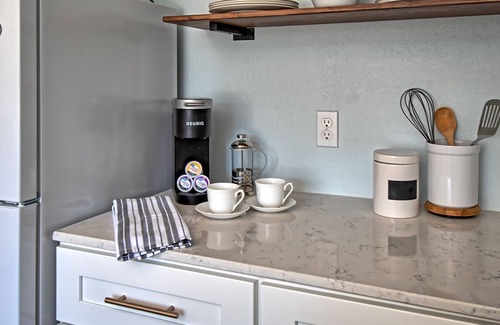 Shasta Lake Cottage | Peaceful Cottage Retreat - 1 mile from Lake Shasta