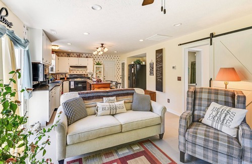 Rockfield Apartment | Peaceful Couple’s Getaway 4 Mi to Delphi!