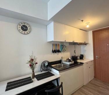 Guadalupe Apartment | Peaceful Cozy Condo by Lee in Cebu City Studio and Fast Wifi
