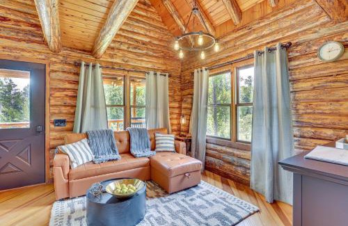Blissfield Apartment | Peaceful Creekside North Studio with Fire Pit
