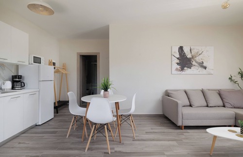 Gouvia Apartment | Peaceful, family friendly, pool apartments, near Corfu Town.