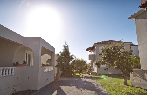 Paralia Porovitsis Apartment | Peaceful family stay in nature