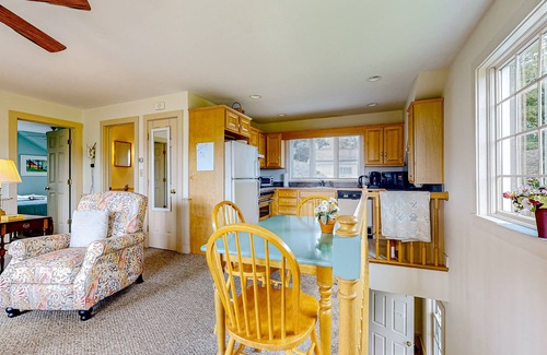Manchester Center Apartment | Peaceful farm stay with mountain views, sunny patio, & firepit - near skiing