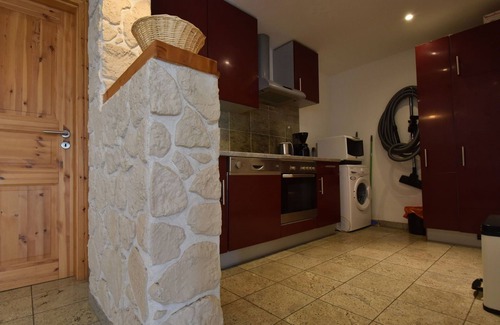 Varsberg House | Peaceful Getaway in Nature