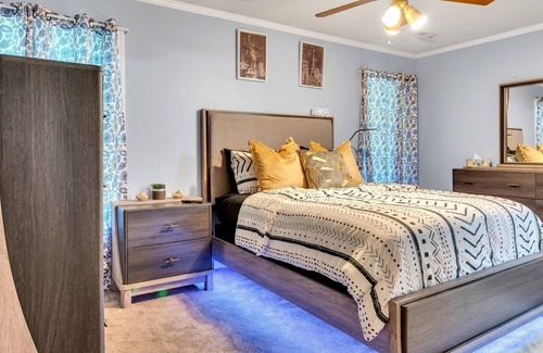 Greensboro House | Peaceful Getaway in Greensboro by RedAwning