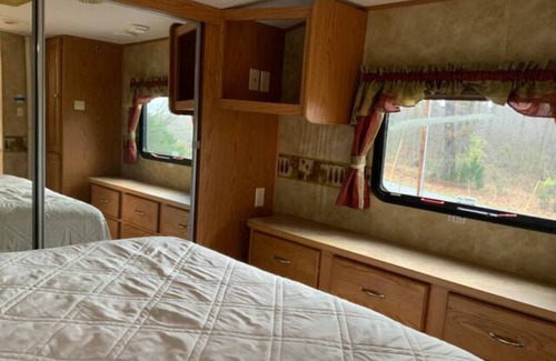 Sparta House | Peaceful glamping close to everything!