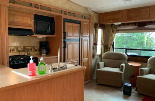Sparta House | Peaceful glamping close to everything!