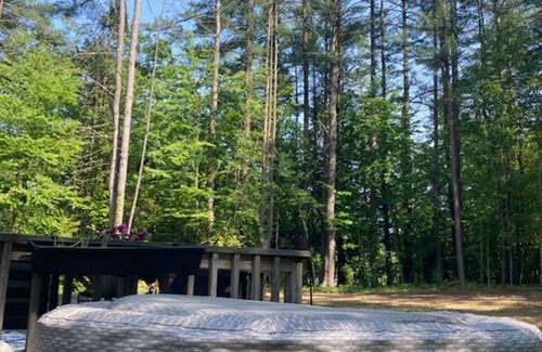 Gansevoort House | Peaceful Home 5 miles away from Saratoga Springs & right on McGregor Golf Course
