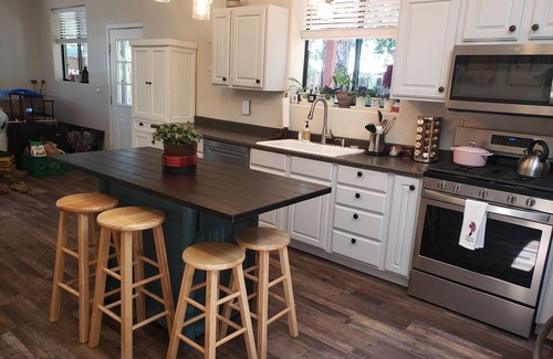 Williams House | Peaceful Home in the Pines! Come Experience Williams!n
