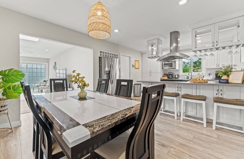 Huntington Beach House | Peaceful Home for Big Family 4Bed 2Bath 7Mins to Beach & Near Disneyland