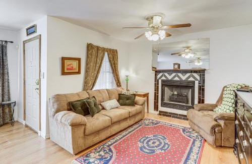 Kempwood House | Peaceful Home with Yard 13 Mi to Downtown Houston!