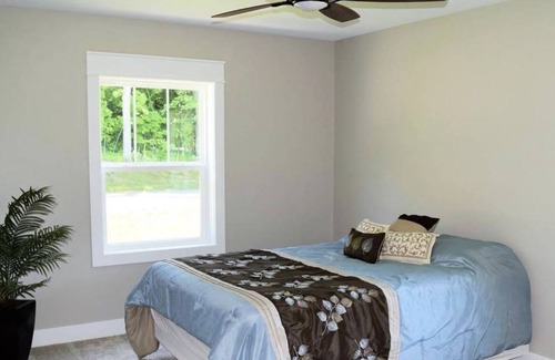 Lake Ann Cottage | Peaceful Lake Ann Home