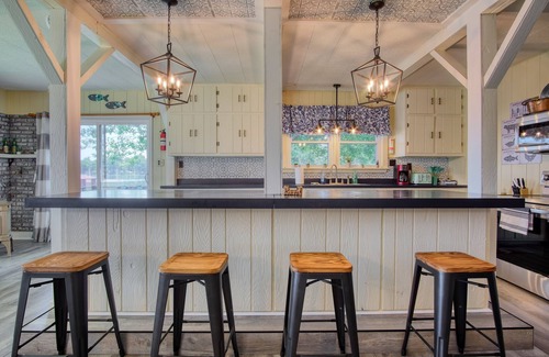 Deedsville House | Peaceful Lake House - Brand New Remodel